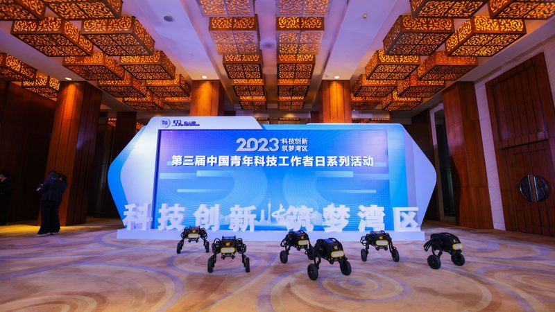 企业智能化改造：软件定制开发的必要性与实施要点